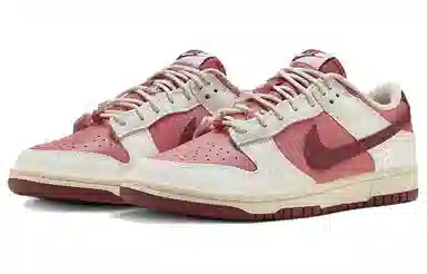 Nike Dunk Low "Valentines Day"