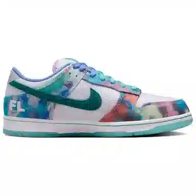 Futura Laboratories x Nike Dunk SB