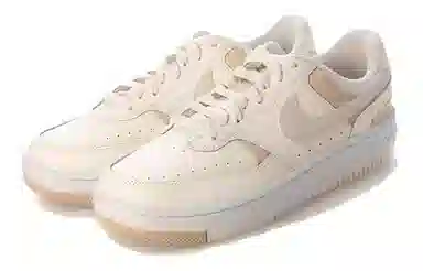 Nike Gamma Force Beige