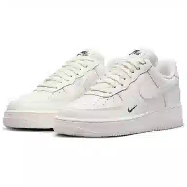 Nike Air Force 1 '07 ESS TRK3