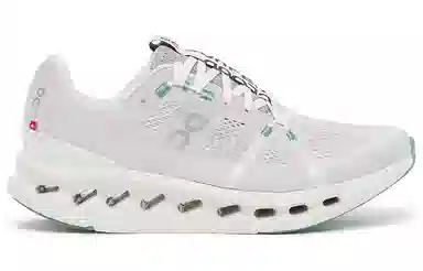 On Cloudsurfer