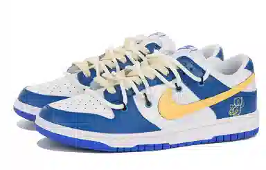 Nike Dunk Low vibe