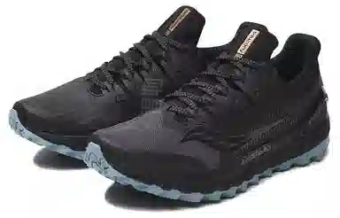 Saucony