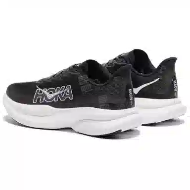 HOKA ONE ONE