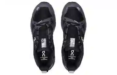 On Cloudsurfer Trail Waterproof