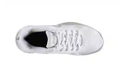 YONEX