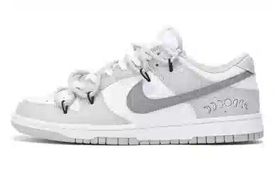 Nike Dunk Low vibe