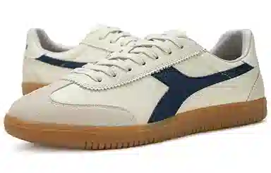 Diadora