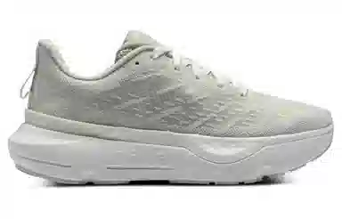 Under Armour Infinite 1