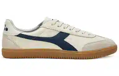 Diadora