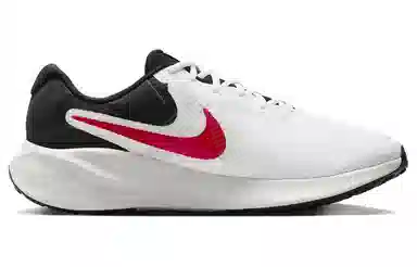 Nike Revolution 7