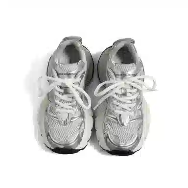 DOLIN Collection Thick Sole Low Top Sneakers Women