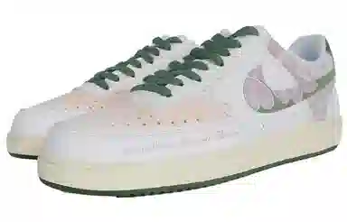 Nike Court Borough Low