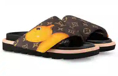 LOUIS VUITTON Pillow