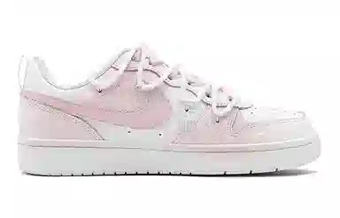 Nike Court Borough Low 520