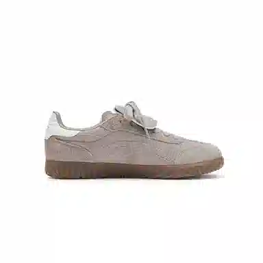 Champion Essentials Champ T-trainer T Logo