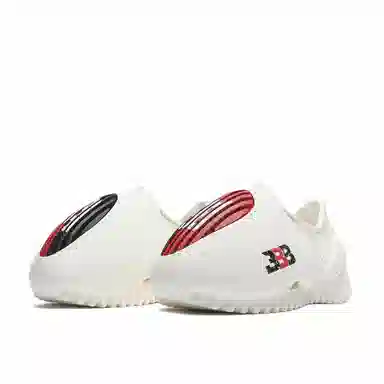 BBB x GENEGG Foam Runner White