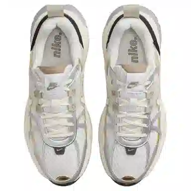 Nike V2K Run Beige Brown