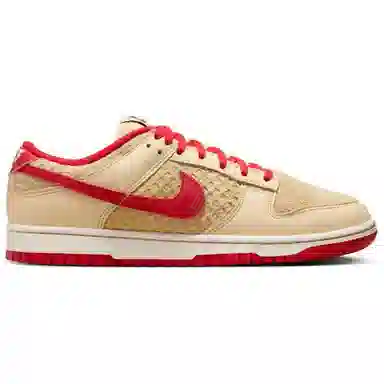 Nike Dunk Low Strawberry Waffle