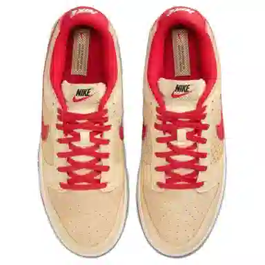 Nike Dunk Low Strawberry Waffle