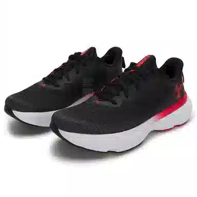 Under Armour Infinite 1