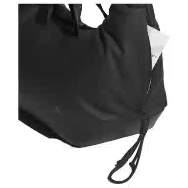 adidas 23.9L