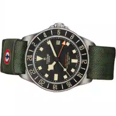 TUDOR FXD 200 42mm