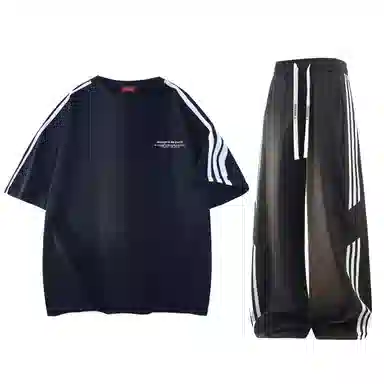 maxim's de paris logoT