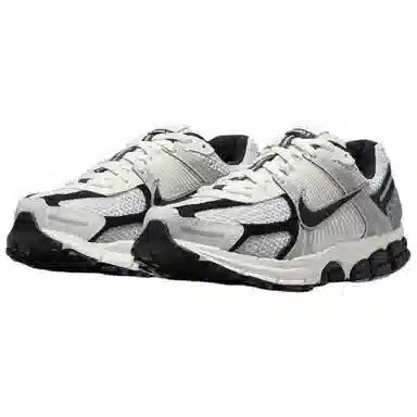 Nike Air Zoom Vomero 5
