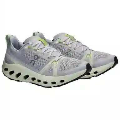 On Cloudsurfer Trail