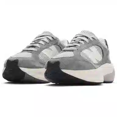 New Balance Warped Runner