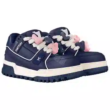 LOUIS VUITTON Trainer Maxi LOVE