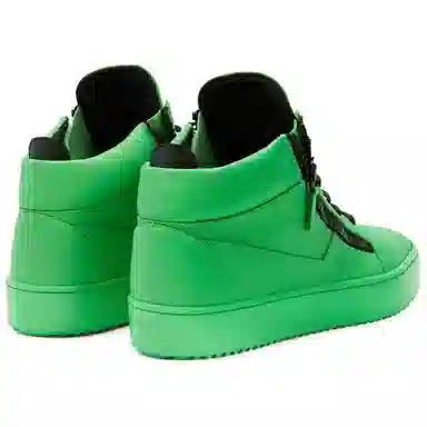 giuseppe zanottiGZ Kriss