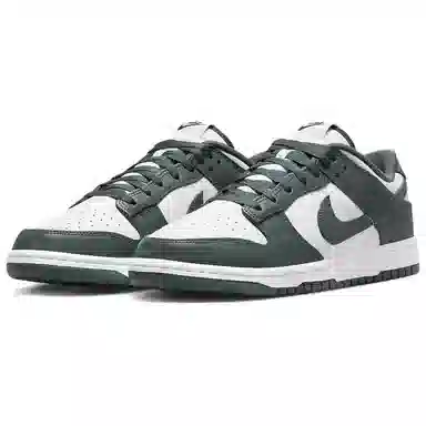 Nike Dunk Low "Vintage Green"
