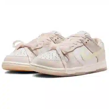 Nike Dunk Low "Light Soft Pink"