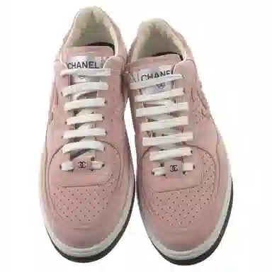 CHANEL Suede Low Top Sneakers Pink