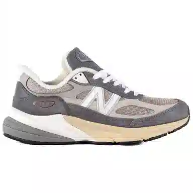 New Balance 990 V6