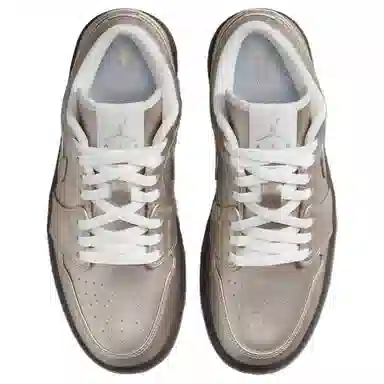 Jordan Air Jordan 1 Low Gold