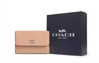 COACH Trifold Wallet 11 Logo