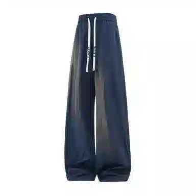 maxim's de paris vibe