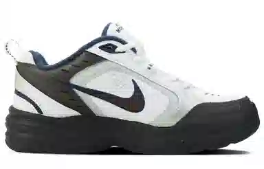 Nike Air Monarch 4