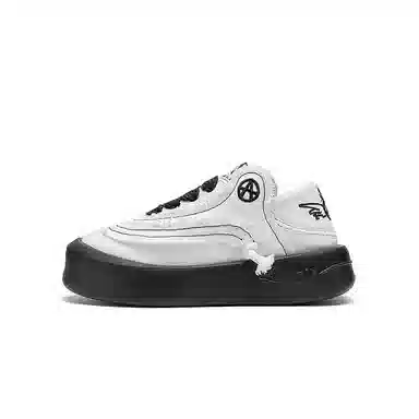 Acupuncture Low Top Ivory