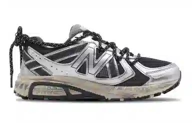 New Balance 410 Black Silver