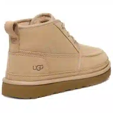 UGG