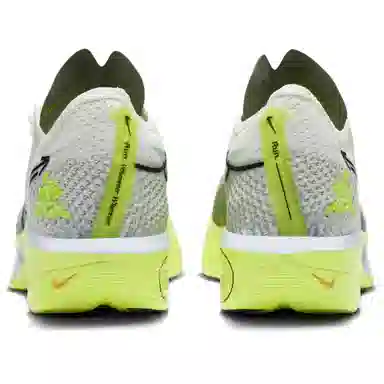 Nike ZoomX Vaporfly Next% 3