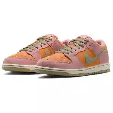 Nike Dunk SB Low Pro Red Stardust