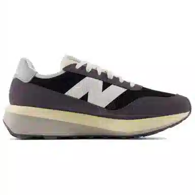 New Balance 370