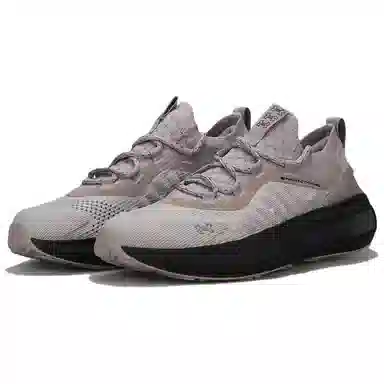 Under Armour Phantom 4