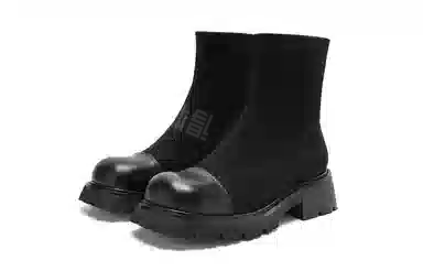 NINE WEST