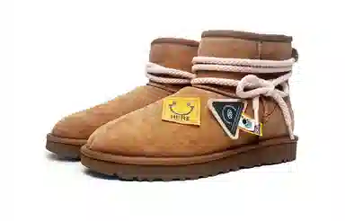 UGG CLASSIC MINI